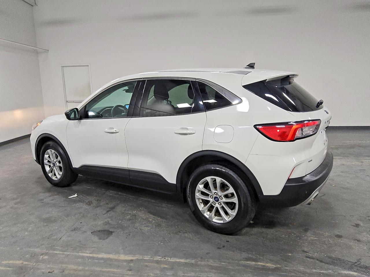 2022 FORD ESCAPE SE — снимка 2