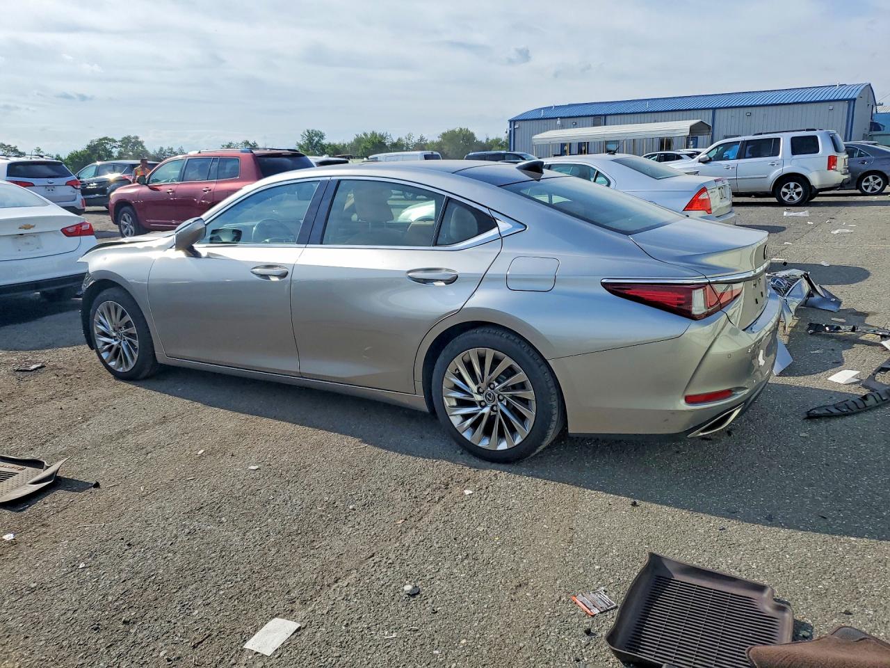 2019 LEXUS ES 350 — снимка 2