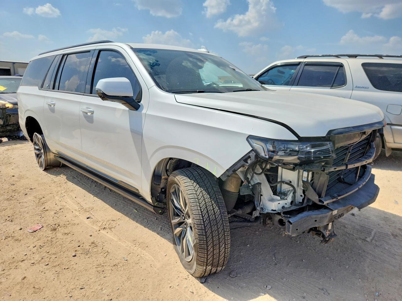 2021 CADILLAC ESCALADE ESV SPORT — снимка 4