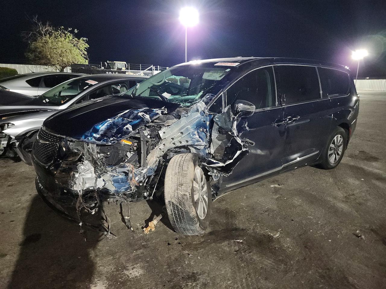 2023 CHRYSLER PACIFICA HYBRID LIMITED