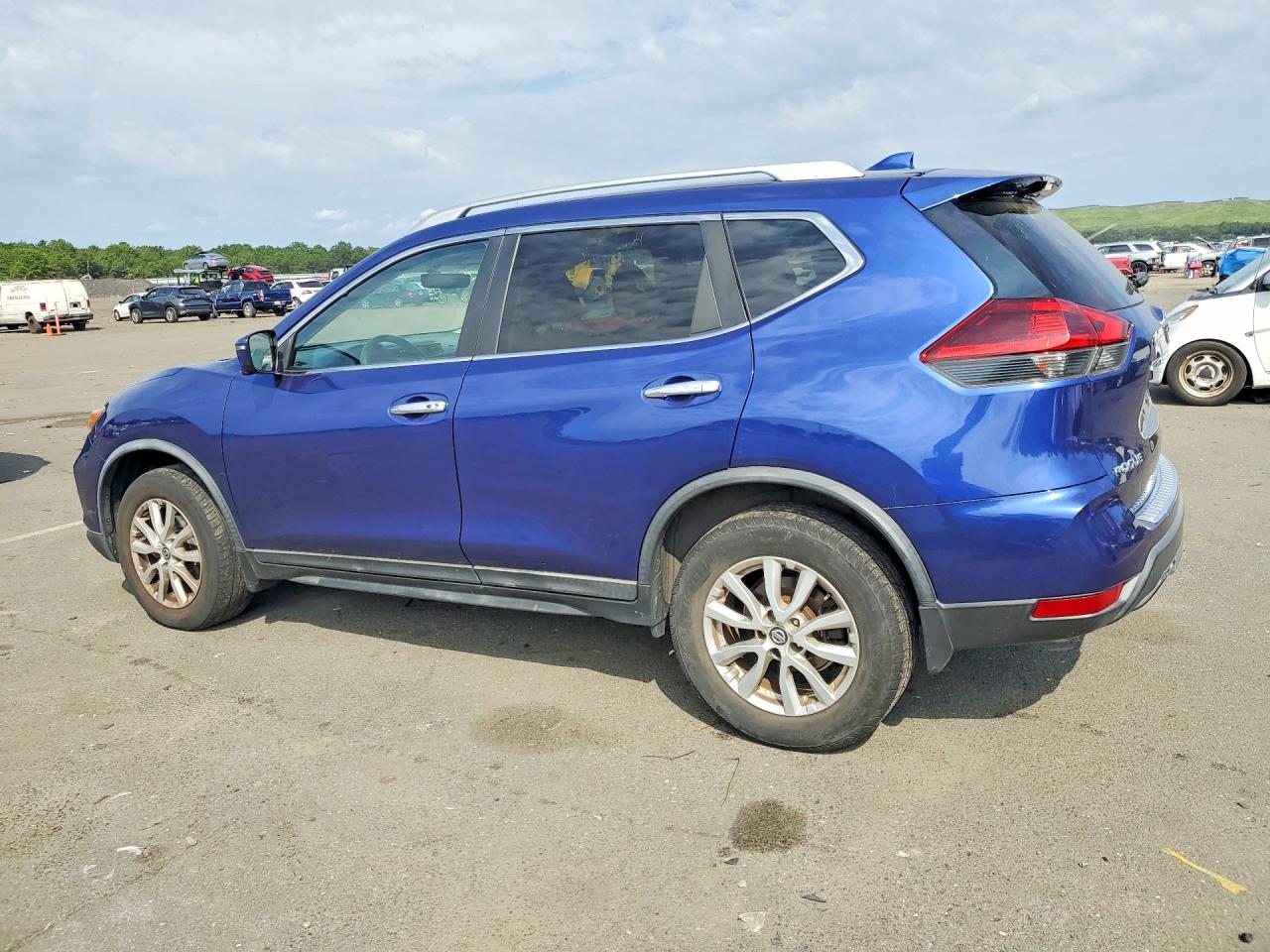 2018 NISSAN ROGUE SV — снимка 2