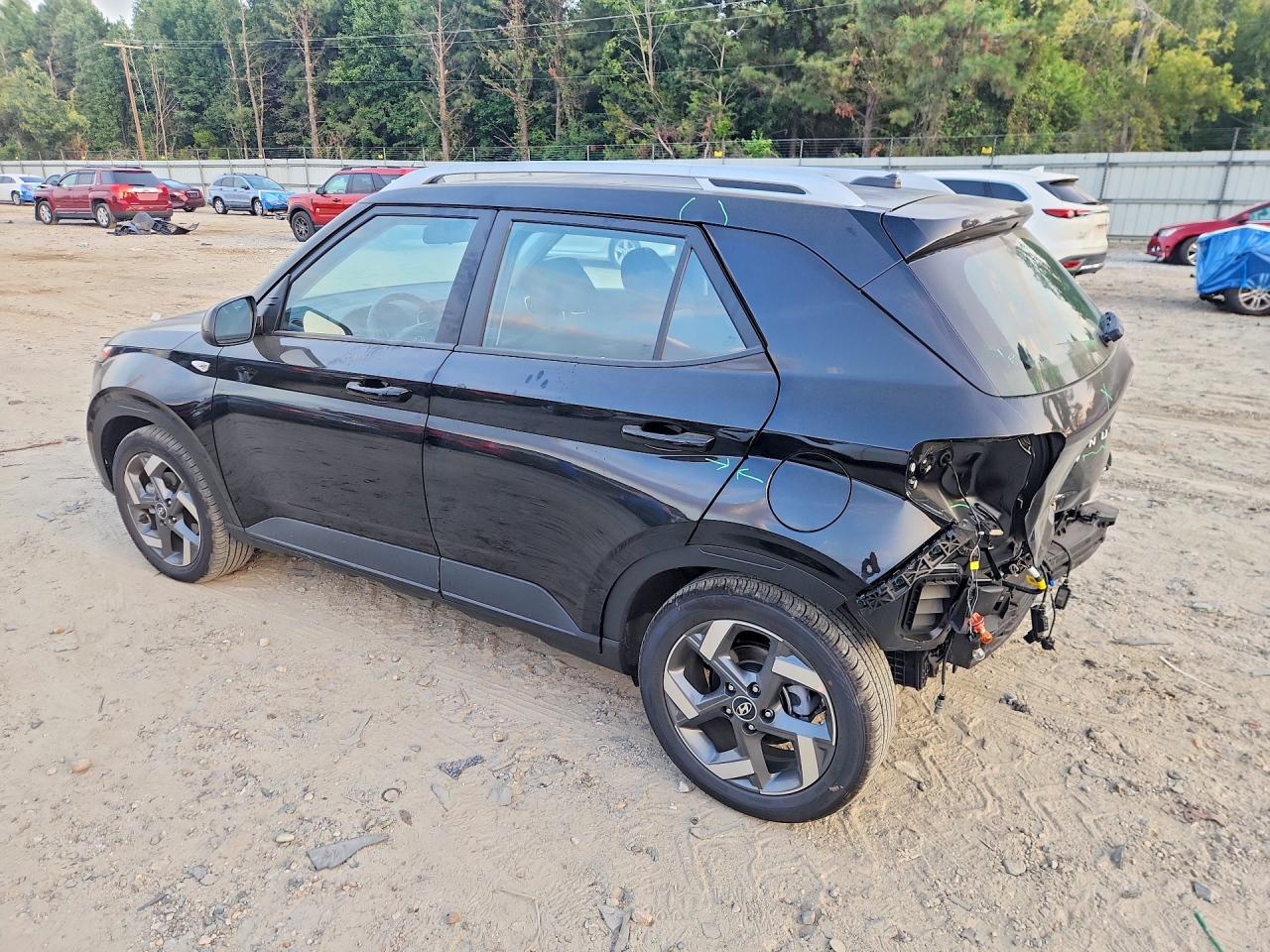 2026 HYUNDAI VENUE SEL — photo 2