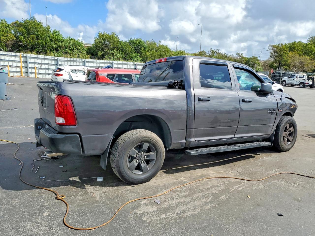 2023 RAM 1500 CLASSIC TRADESMAN — снимка 3