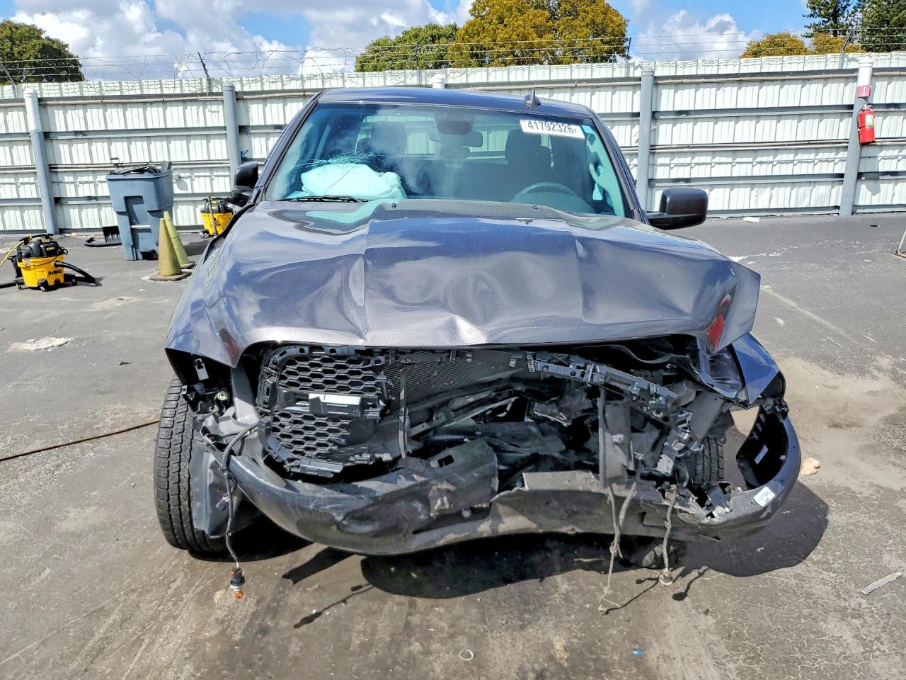 2023 RAM 1500 CLASSIC TRADESMAN — снимка 5