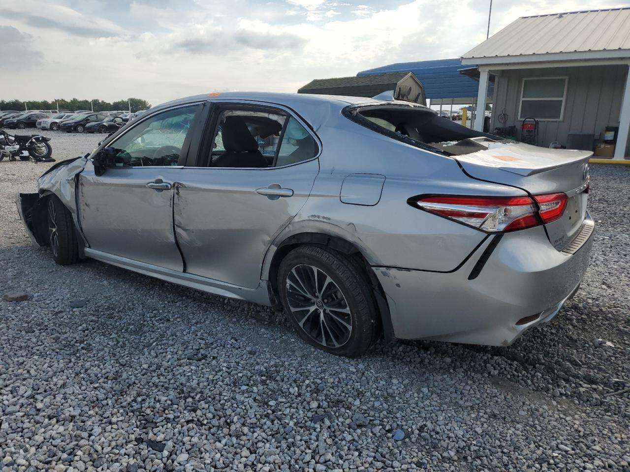 2020 TOYOTA CAMRY SE — снимка 2