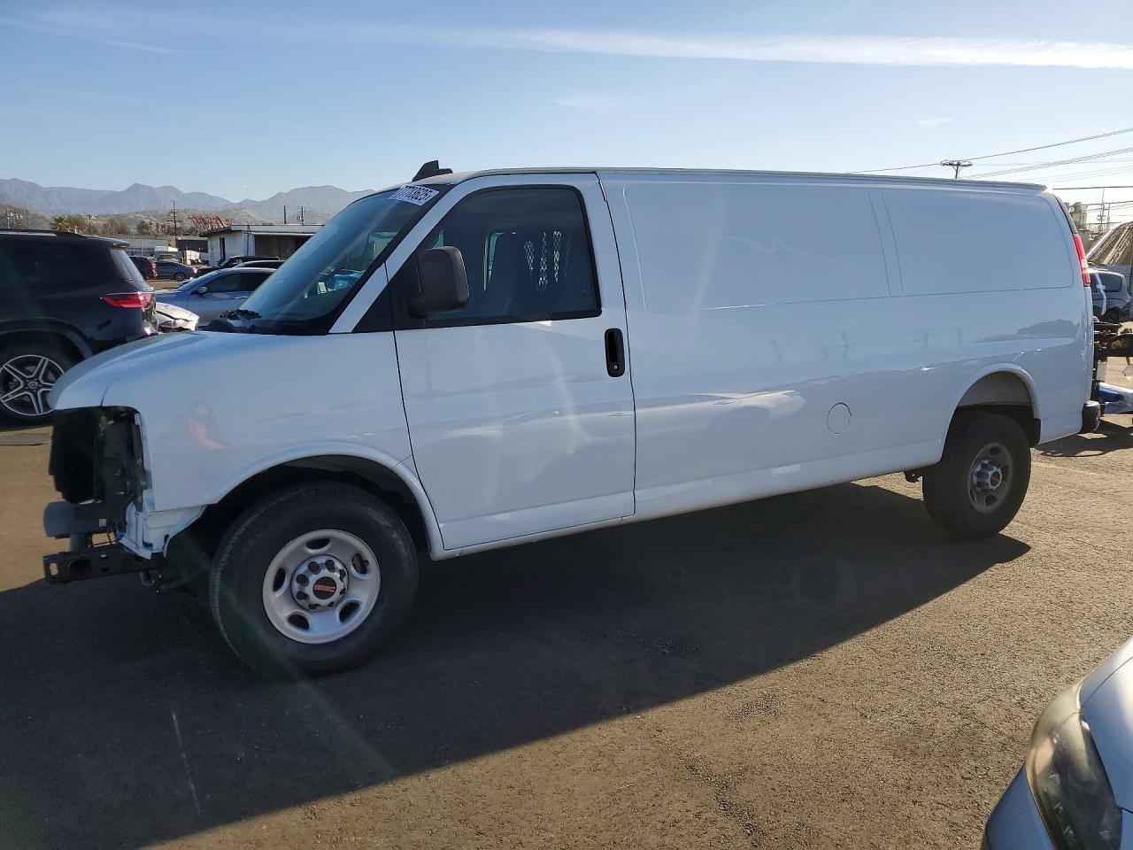 2025 GMC SAVANA G3500 PARATRANSIT