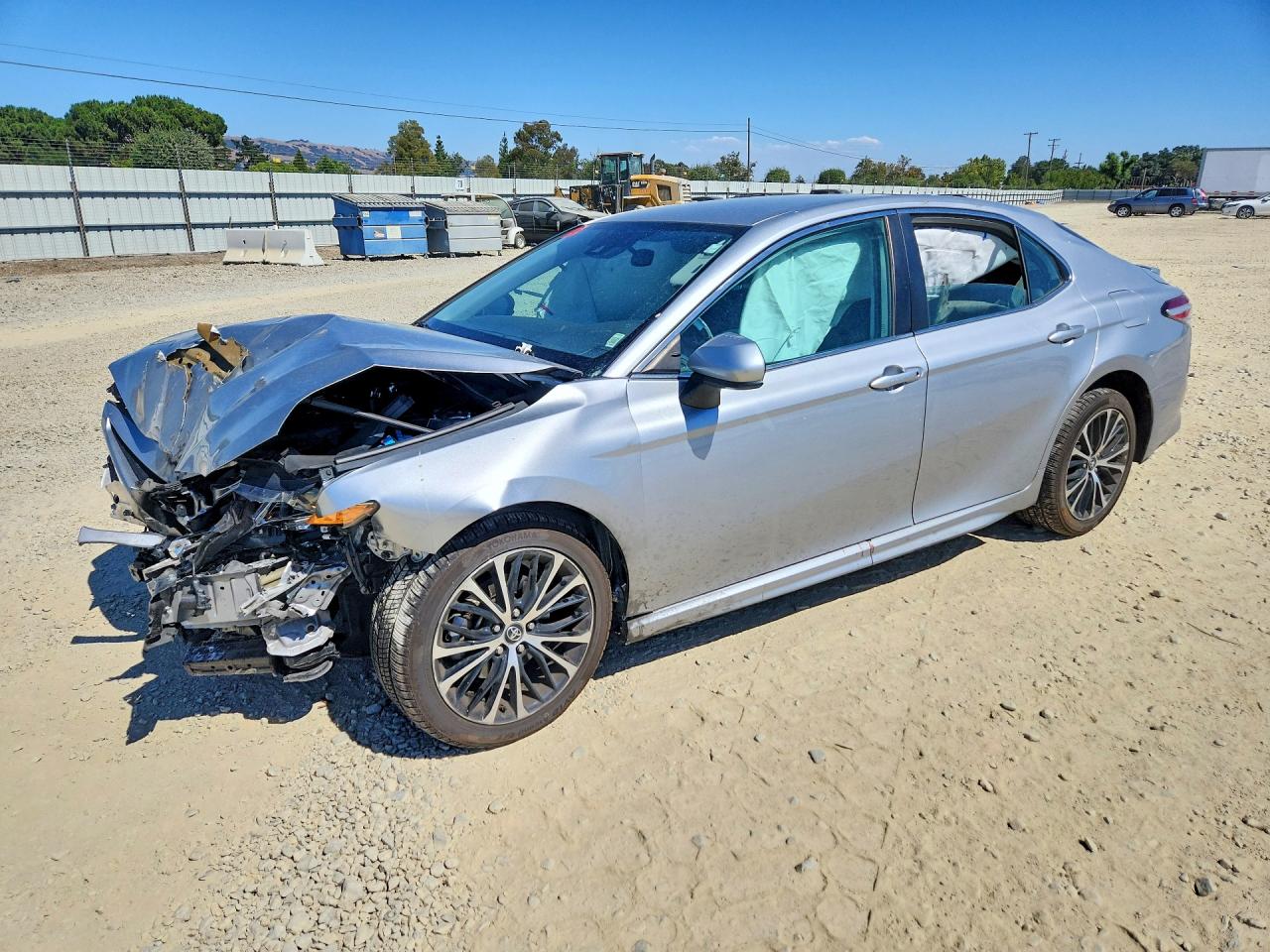2020 TOYOTA CAMRY SE