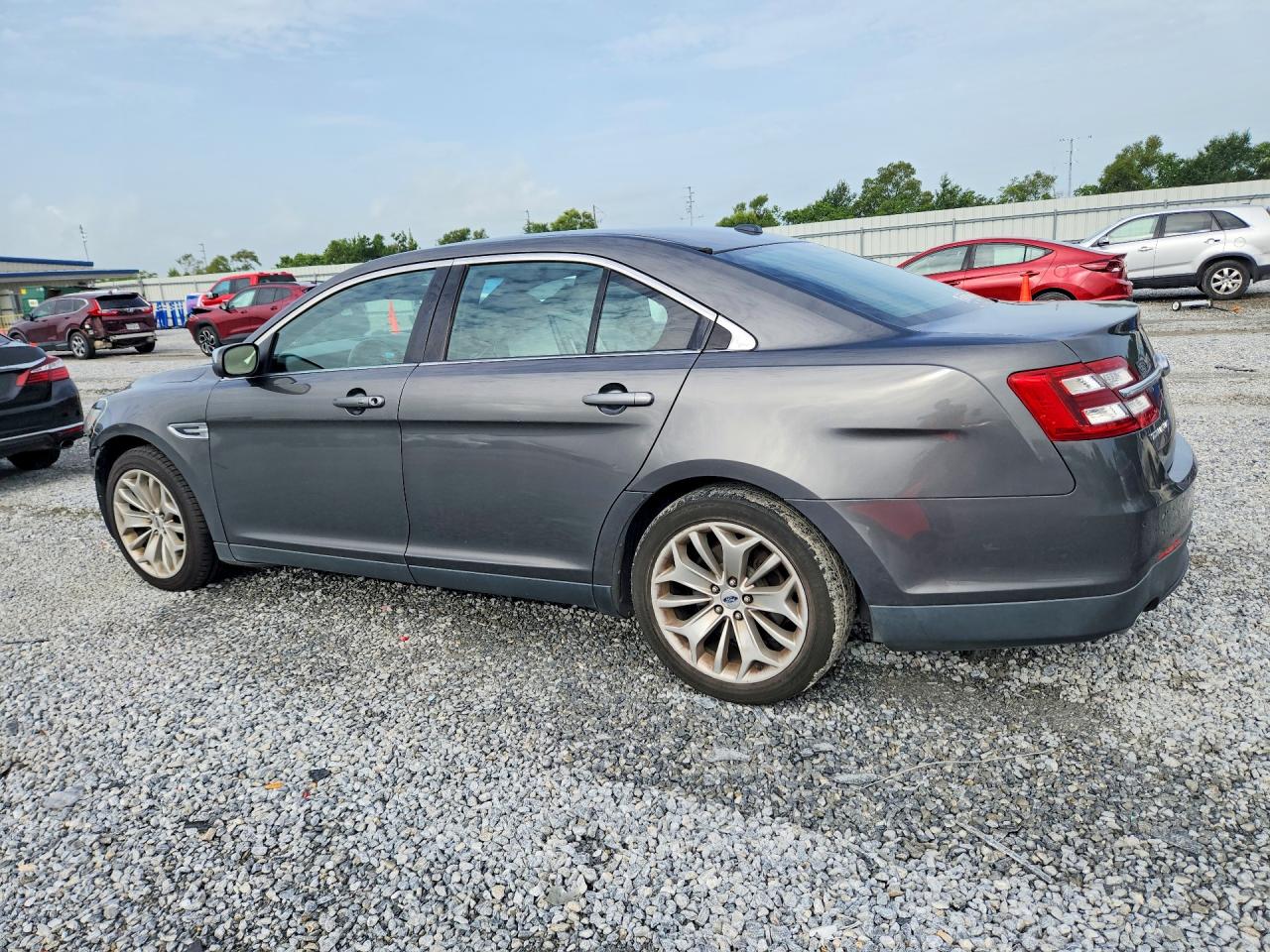 2017 FORD TAURUS LIMITED — снимка 2