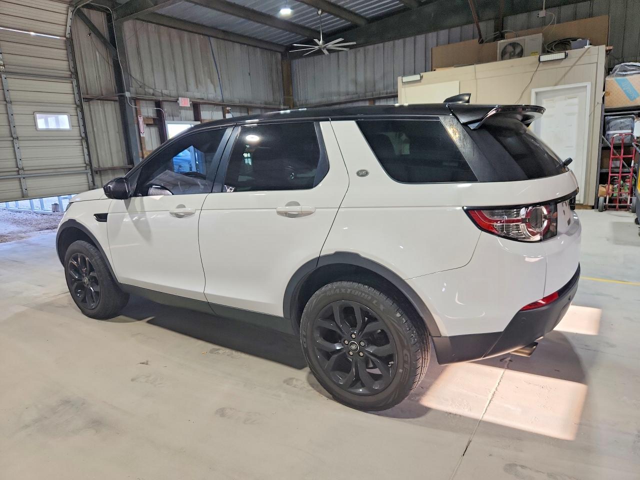 2017 LAND ROVER DISCOVERY SPORT SE — снимка 2