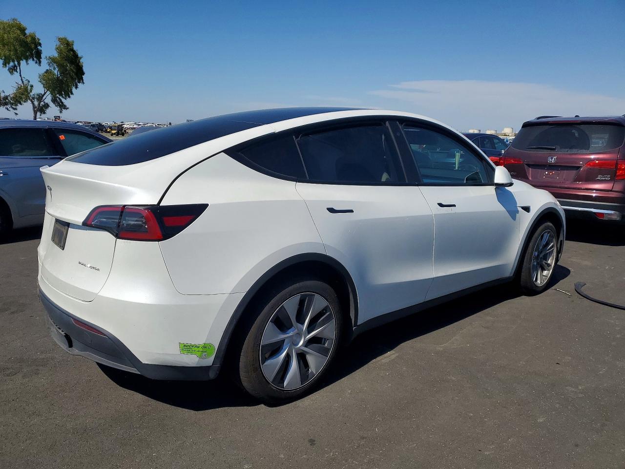 2023 TESLA MODEL Y — снимка 3