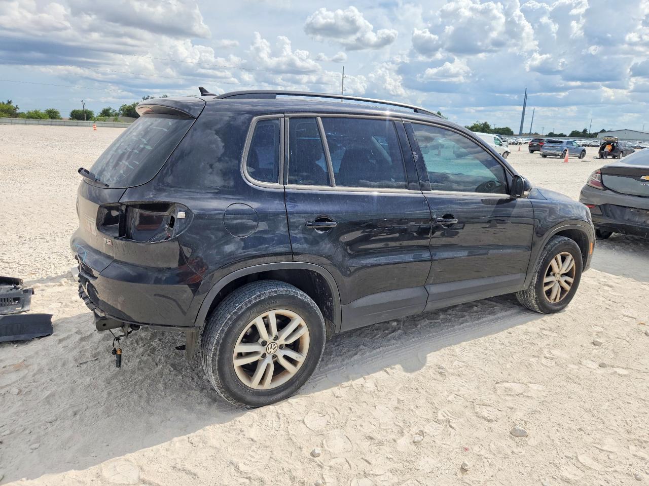 2017 VOLKSWAGEN TIGUAN S — снимка 3