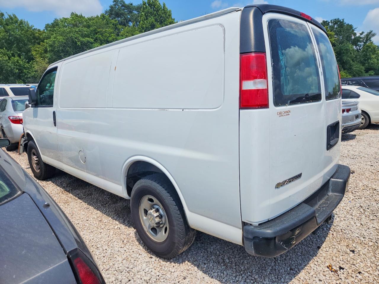 2020 CHEVROLET EXPRESS G2500 — снимка 2