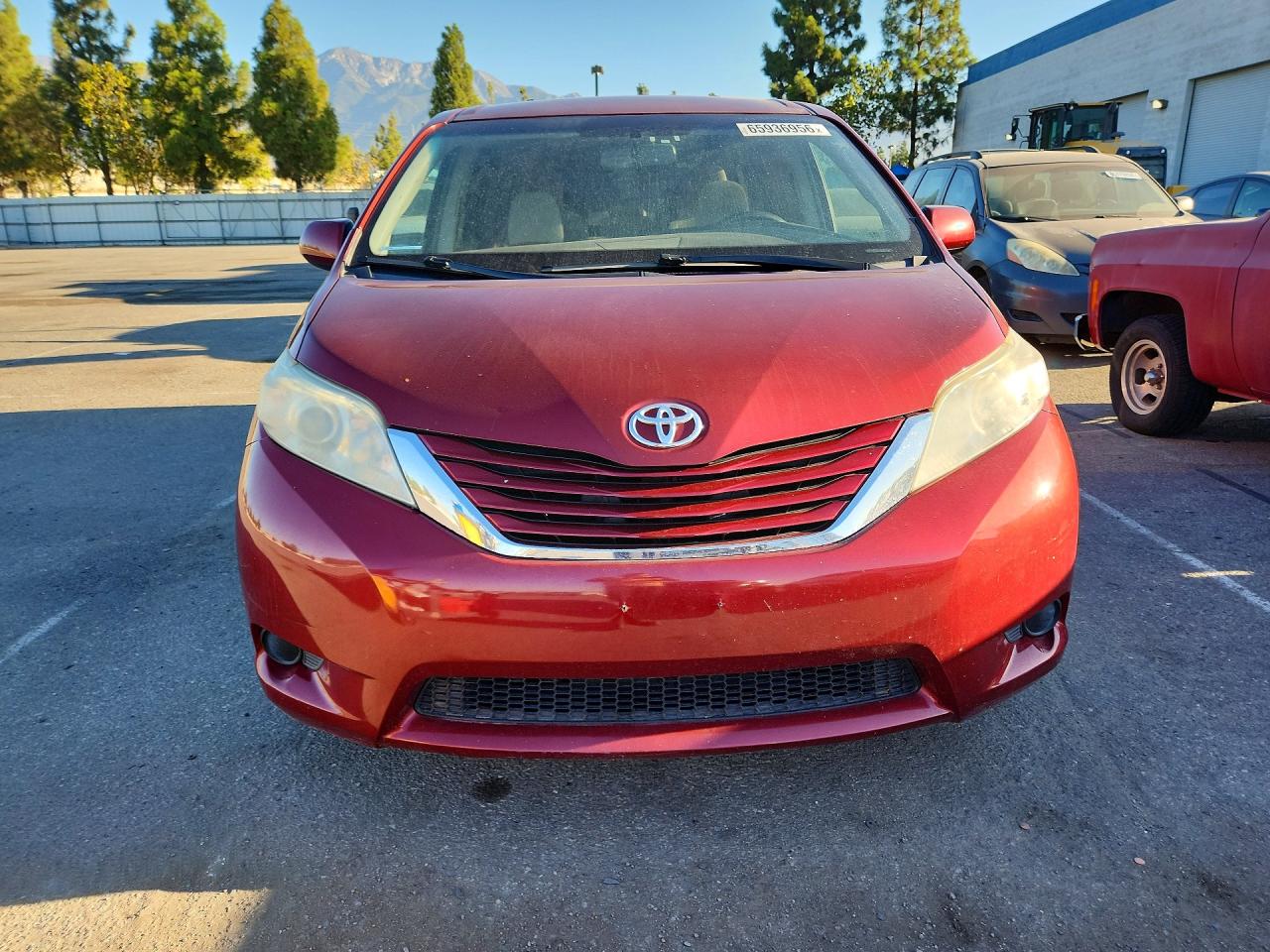 2017 TOYOTA SIENNA LE 8-PASSENGER — снимка 5