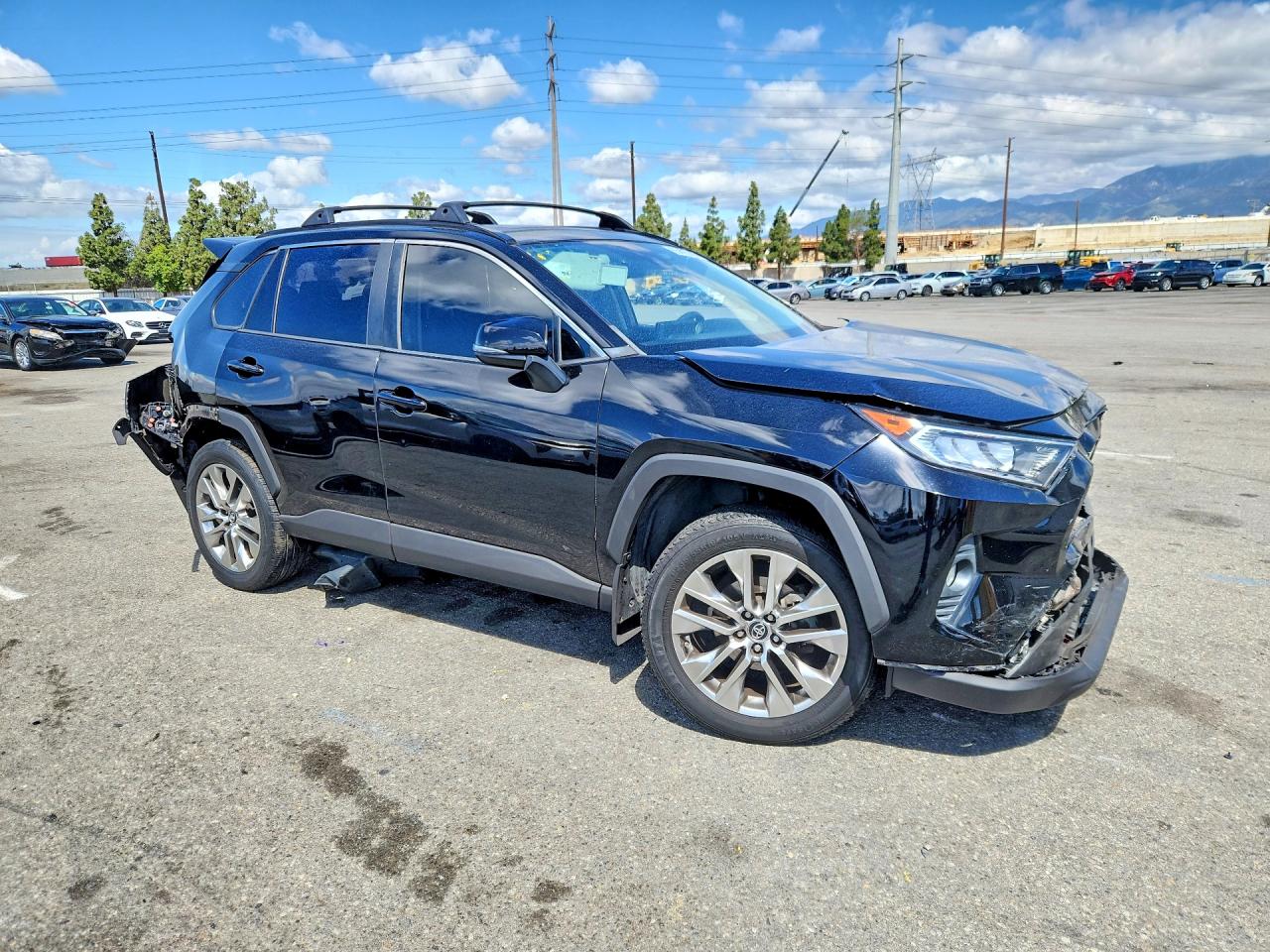 2019 TOYOTA RAV4 XLE PREMIUM — снимка 4