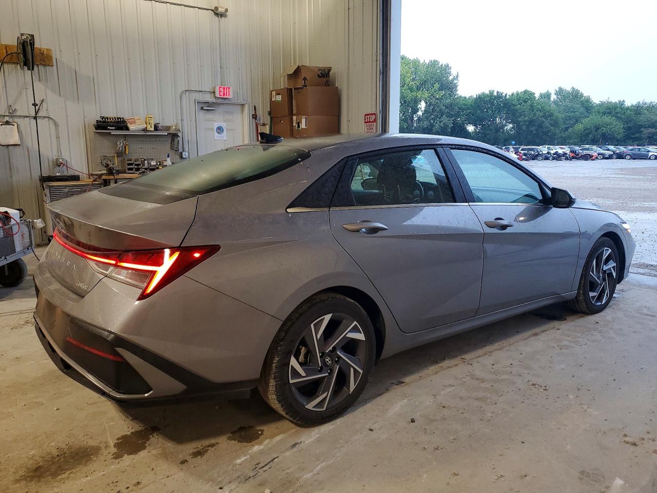 2025 HYUNDAI ELANTRA LIMITED — снимка 3