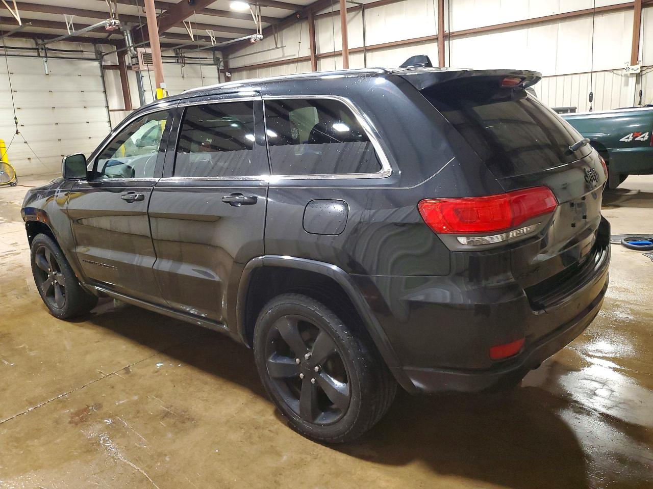 2015 JEEP GRAND CHEROKEE LAREDO — снимка 2