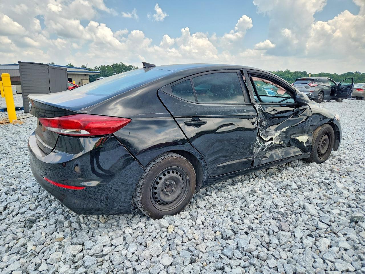 2017 HYUNDAI ELANTRA SE — снимка 3