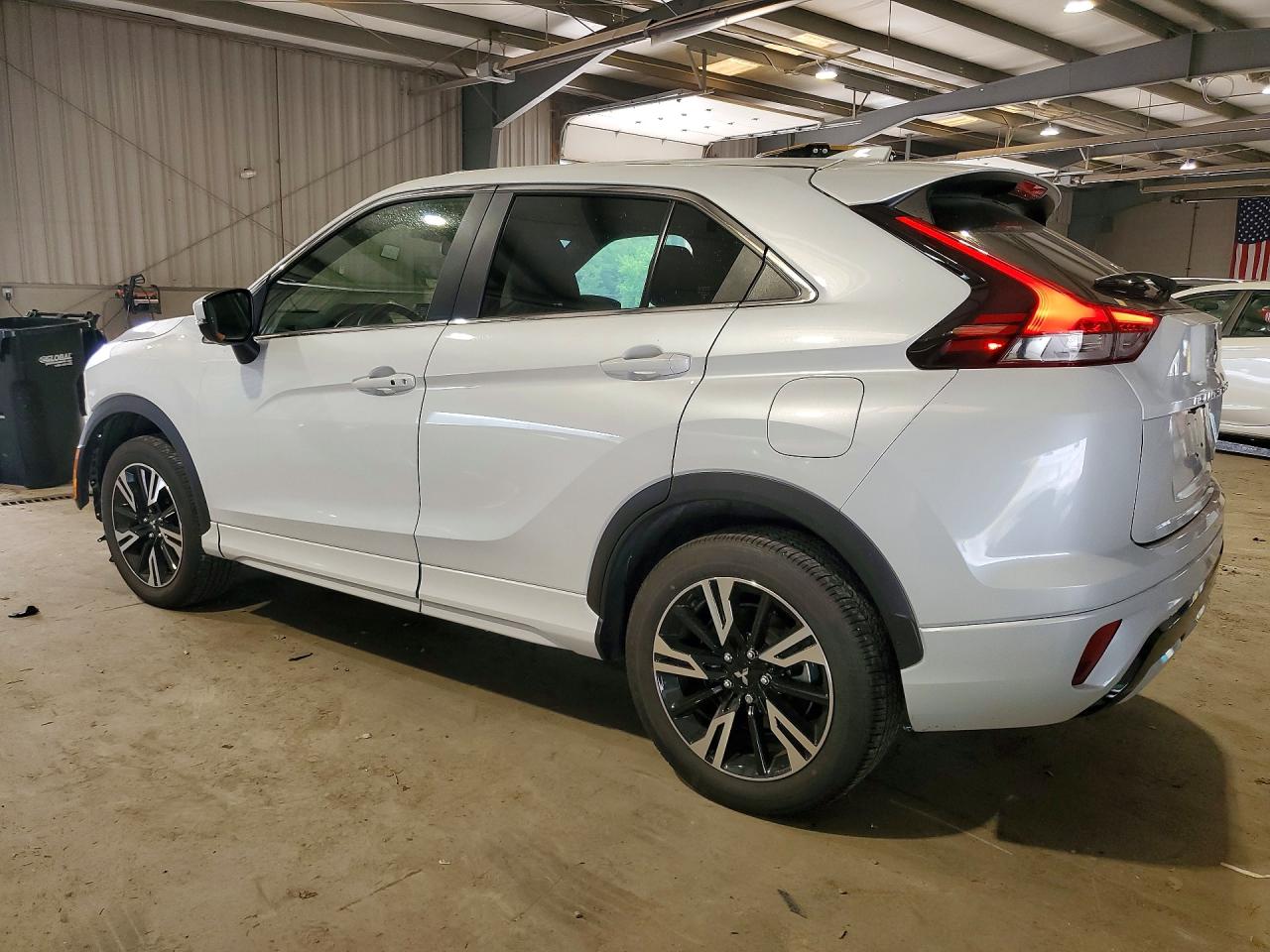 2024 MITSUBISHI ECLIPSE CROSS SE — снимка 2