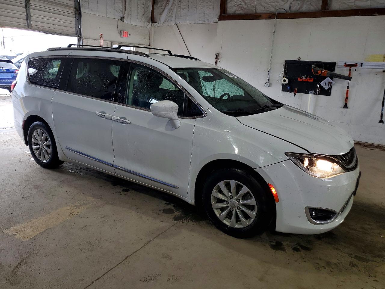 2019 CHRYSLER PACIFICA TOURING L — снимка 4