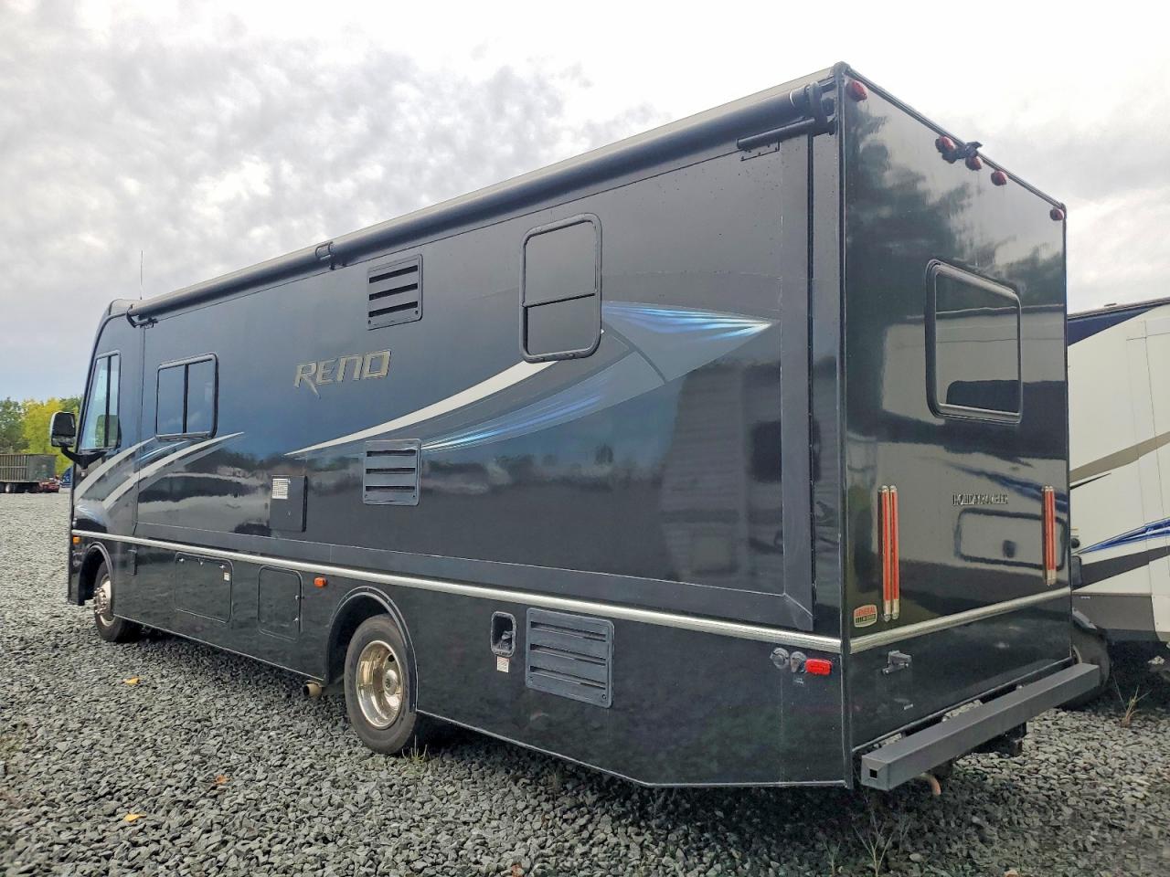 2018 FORD F53 — снимка 3