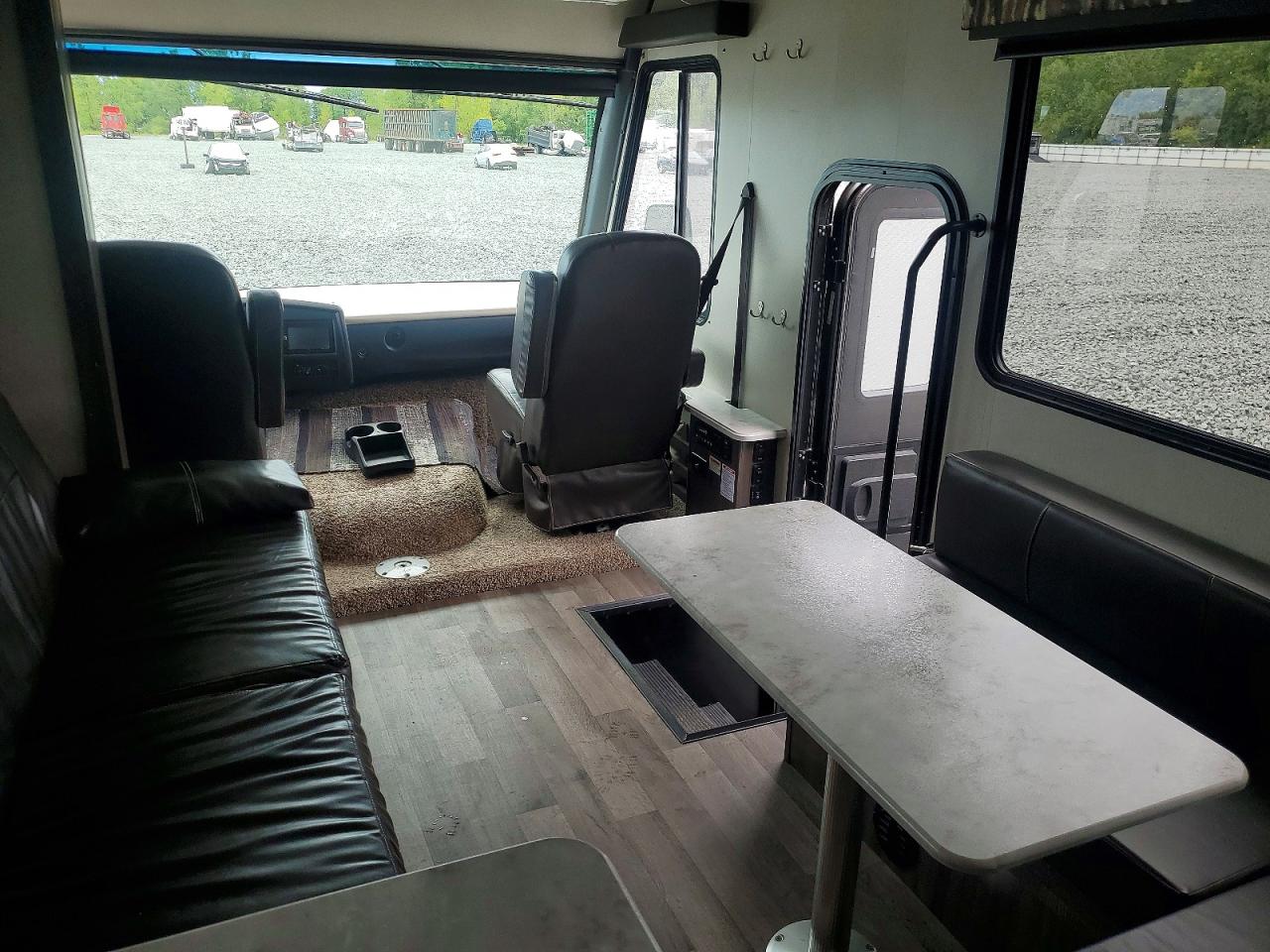 2018 FORD F53 — снимка 5