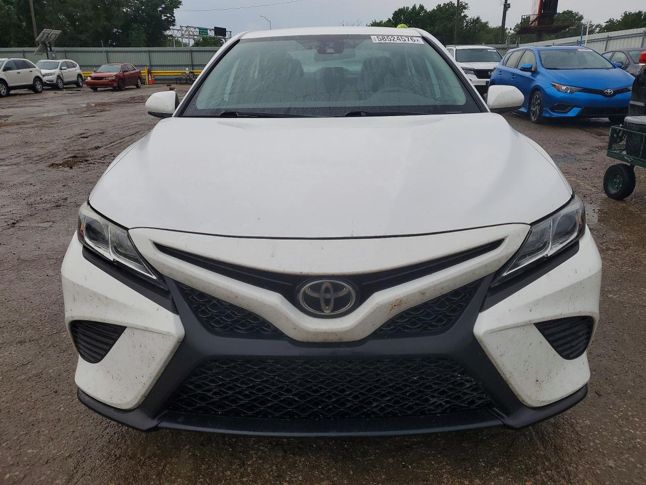 2020 TOYOTA CAMRY SE — снимка 5