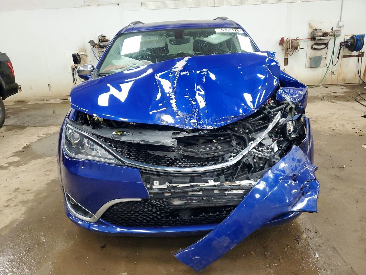 2019 CHRYSLER PACIFICA LIMITED — снимка 5