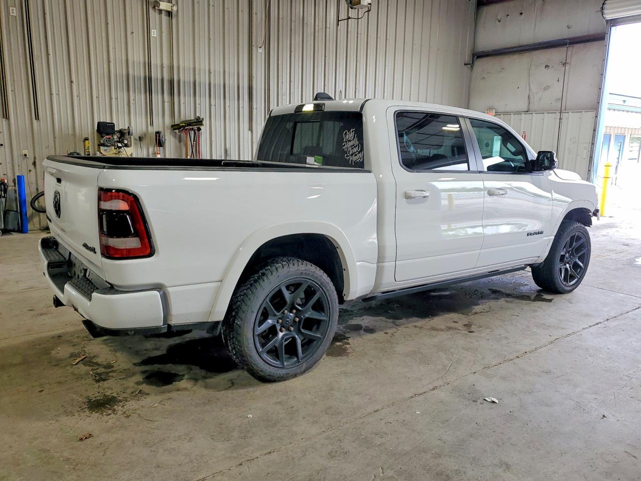 2021 RAM 1500 LARAMIE — снимка 3