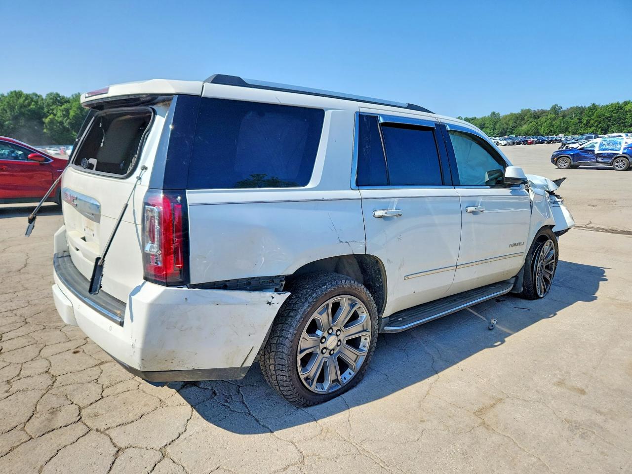 2016 GMC YUKON DENALI — снимка 3