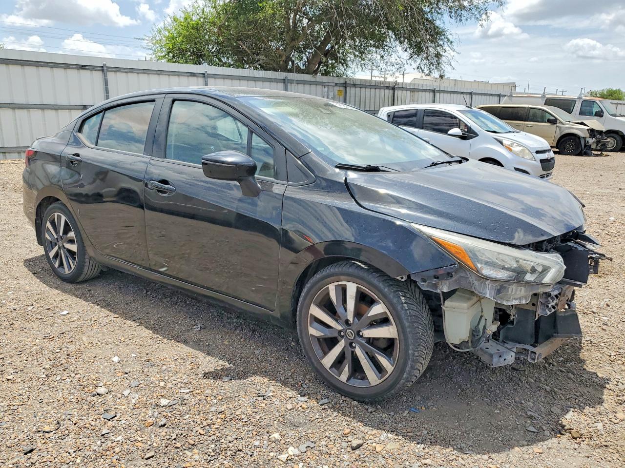2021 NISSAN VERSA SR — снимка 4