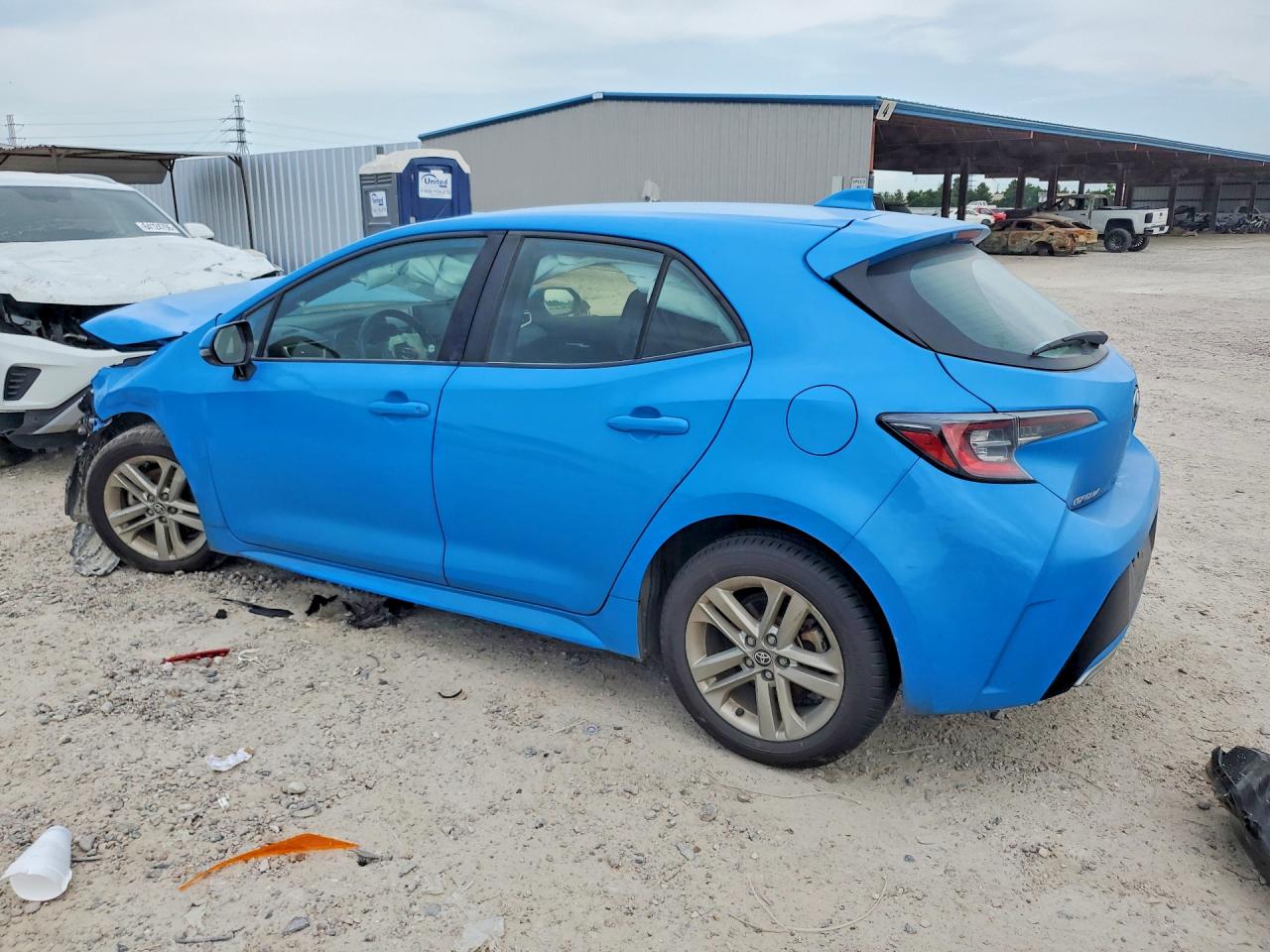 2021 TOYOTA COROLLA HATCHBACK SE — снимка 2
