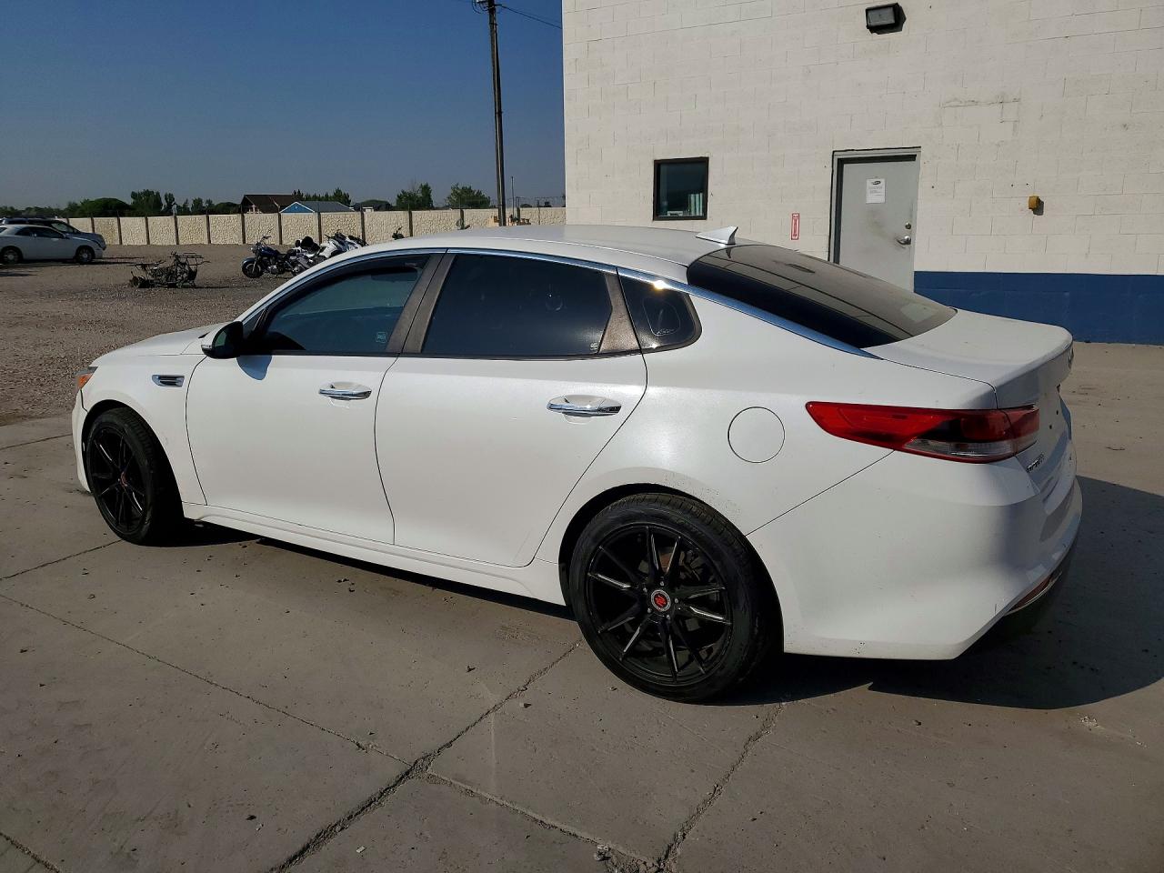 2016 KIA OPTIMA LX — снимка 2