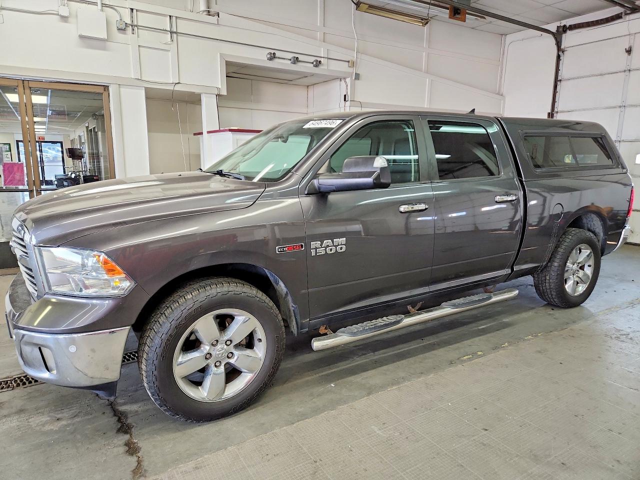 2016 RAM 1500 SLT