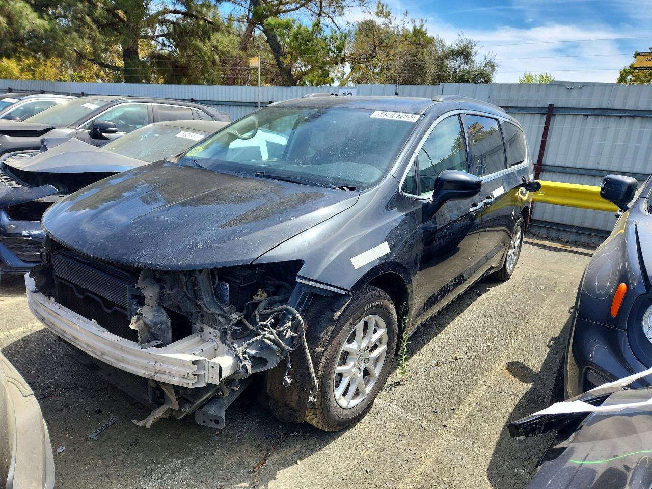 2021 CHRYSLER VOYAGER LXI