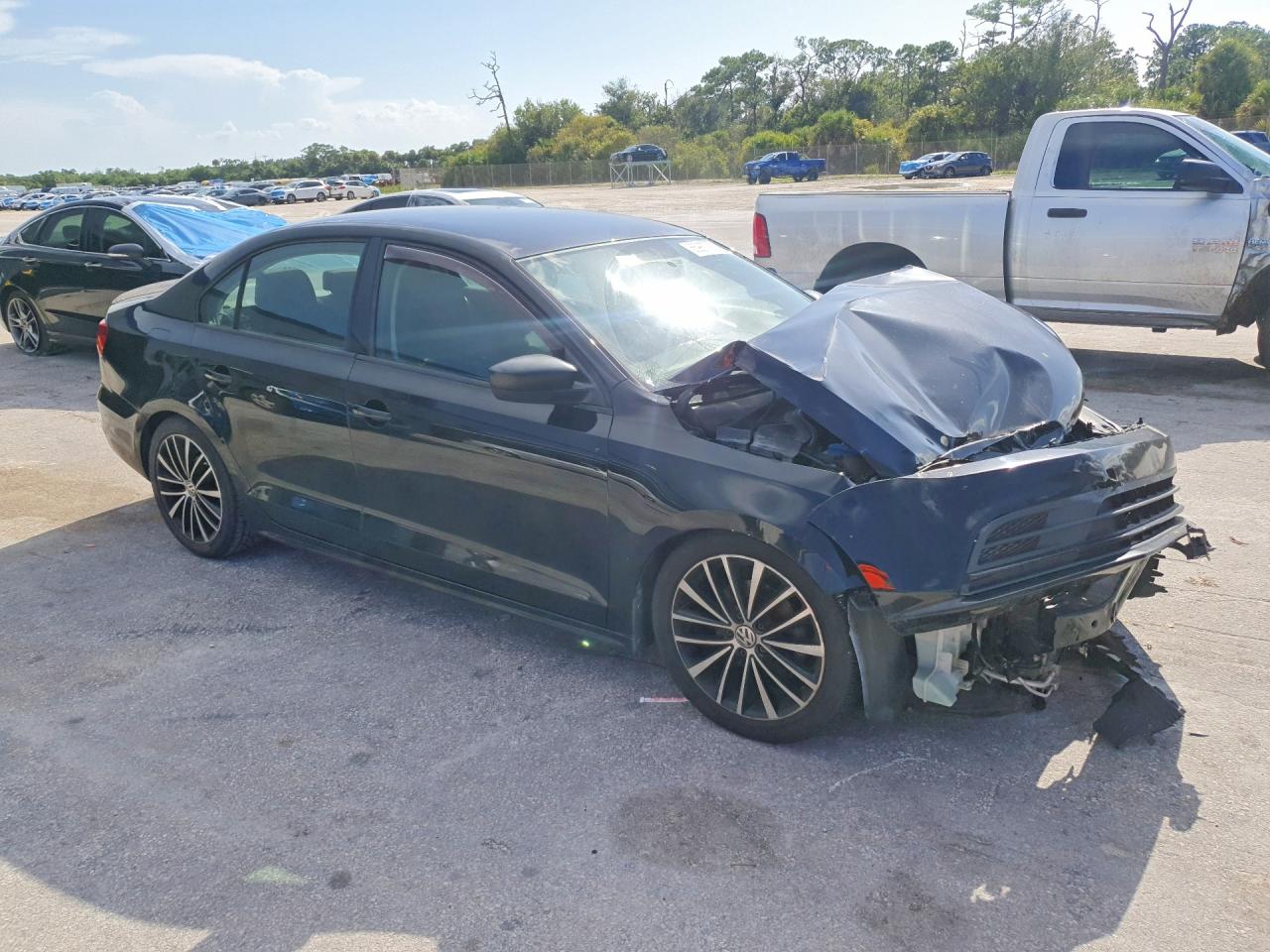 2015 VOLKSWAGEN JETTA BASE — снимка 4