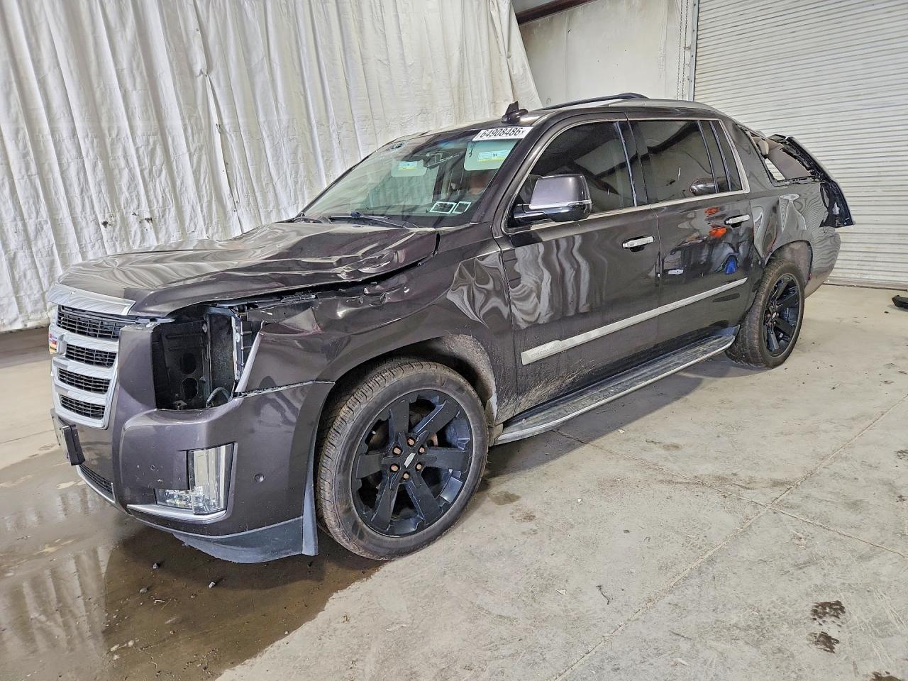2018 CADILLAC ESCALADE ESV LUXURY