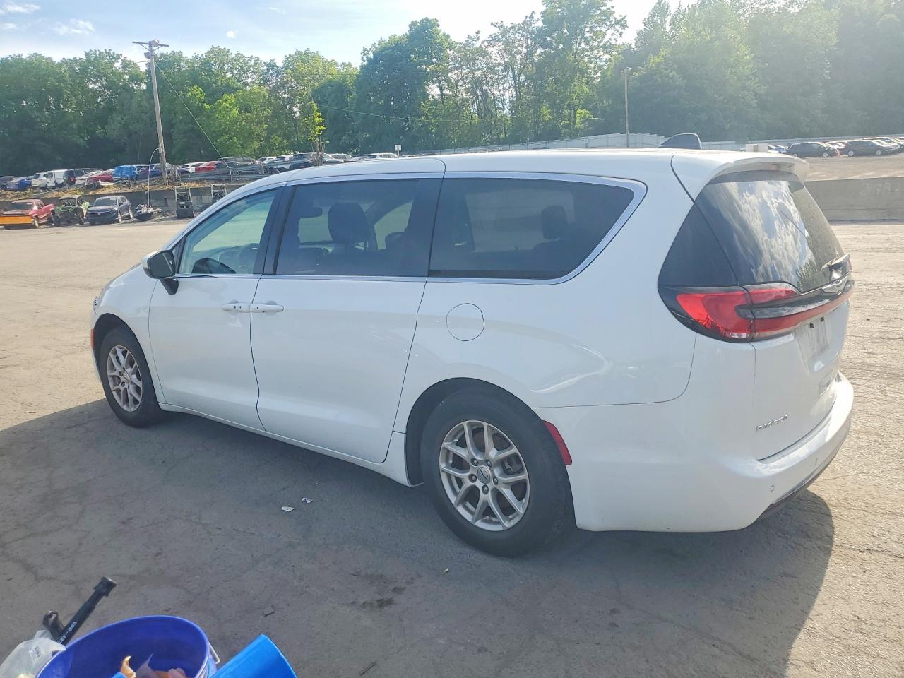 2023 CHRYSLER PACIFICA TOURING L — снимка 2