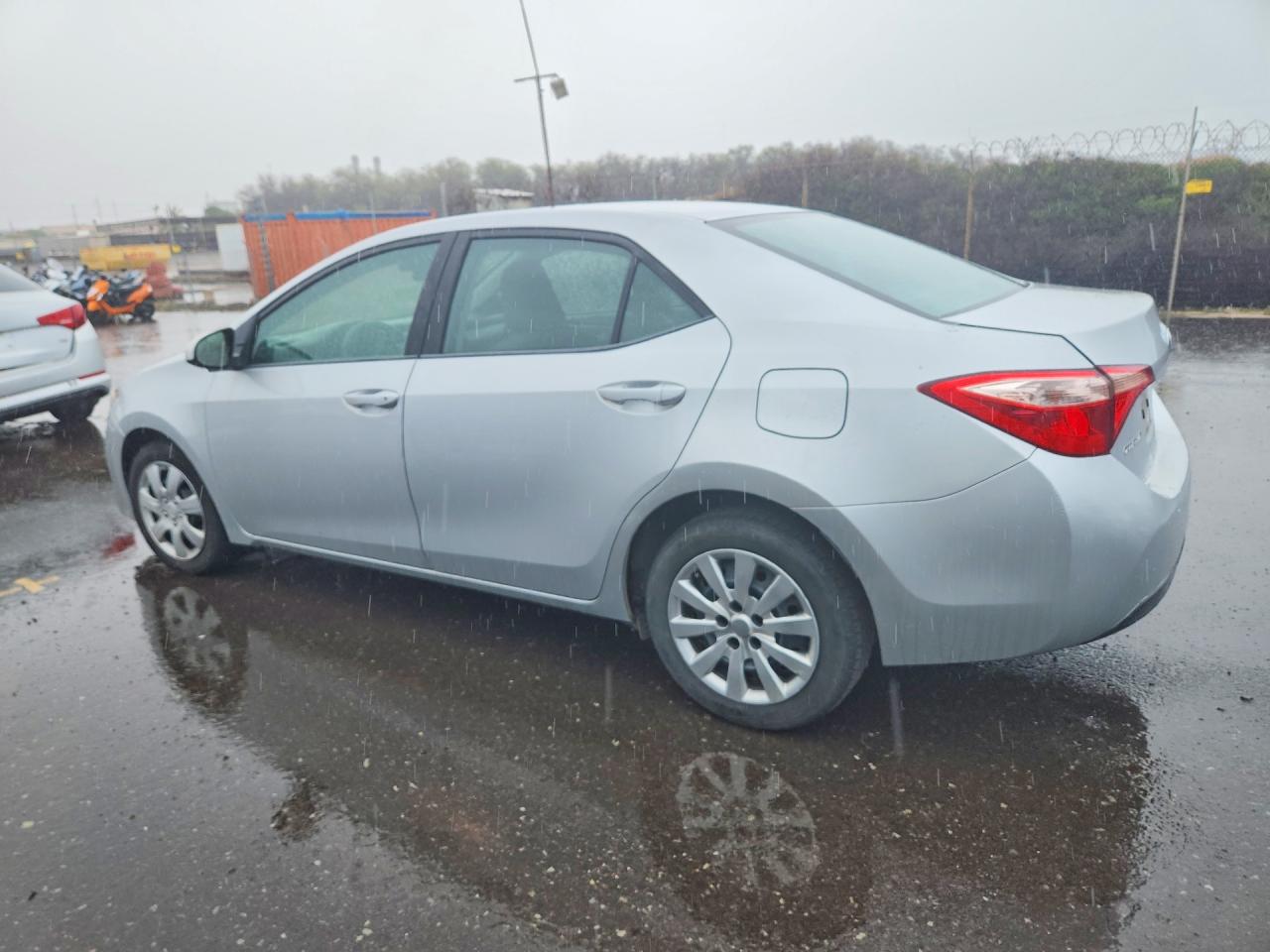 2017 TOYOTA COROLLA L — снимка 2