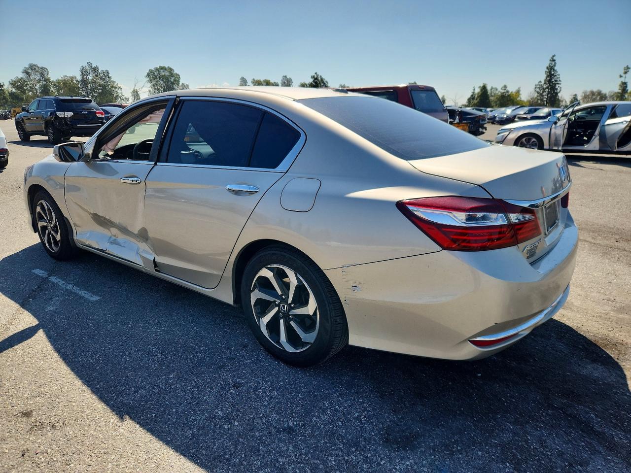 2017 HONDA ACCORD EX — снимка 2