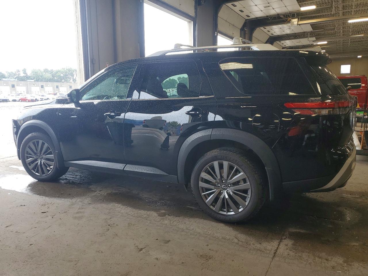2022 NISSAN PATHFINDER SL — снимка 2