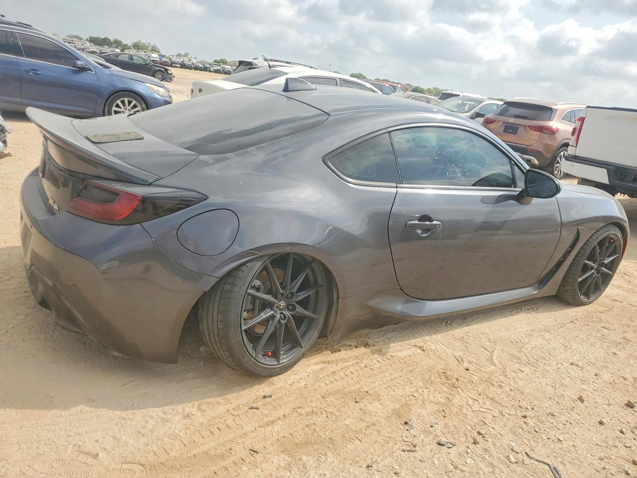 2023 TOYOTA GR 86 PREMIUM — снимка 3
