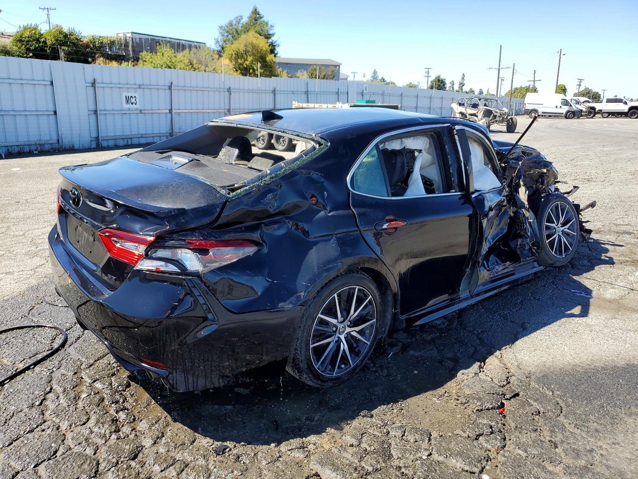 2022 TOYOTA CAMRY SE — снимка 3