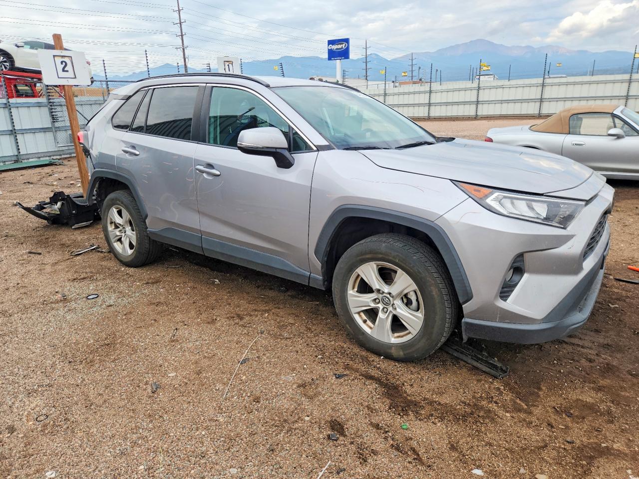 2021 TOYOTA RAV4 XLE — снимка 4
