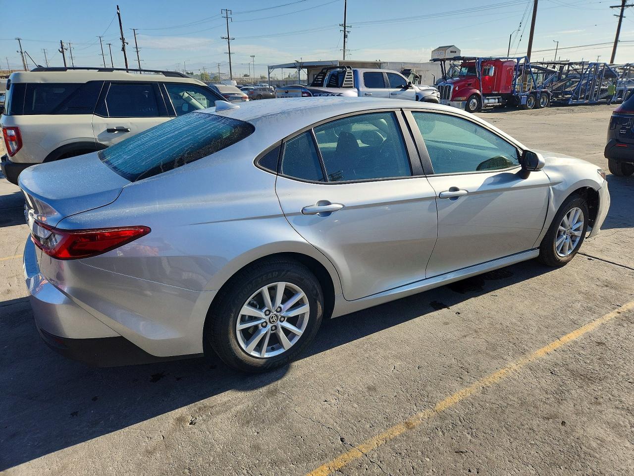 2026 TOYOTA CAMRY LE — снимка 3
