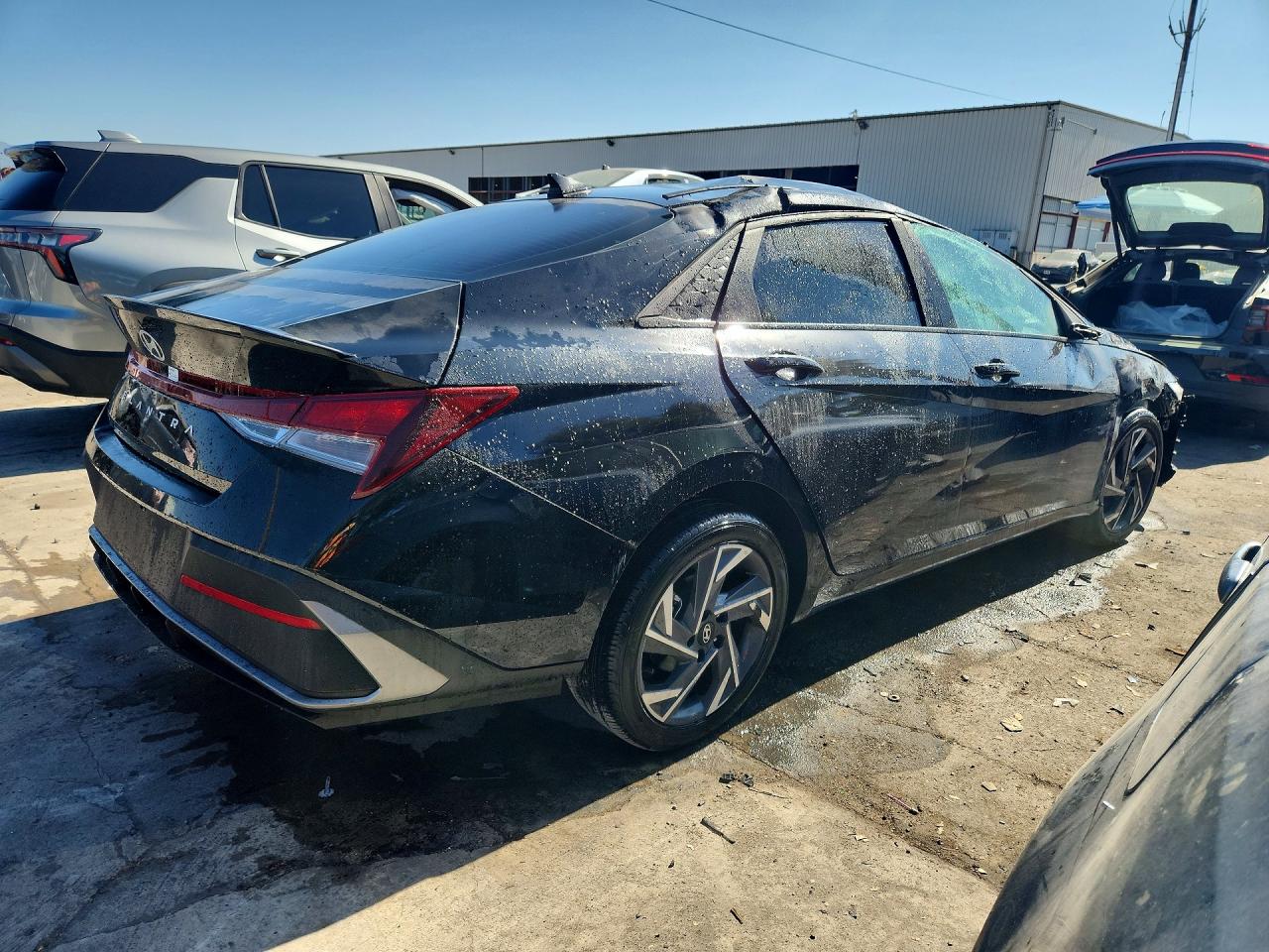 2025 HYUNDAI ELANTRA SEL SPORT — снимка 3