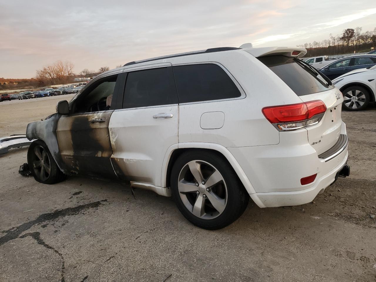 2015 JEEP GRAND CHEROKEE OVERLAND — снимка 2