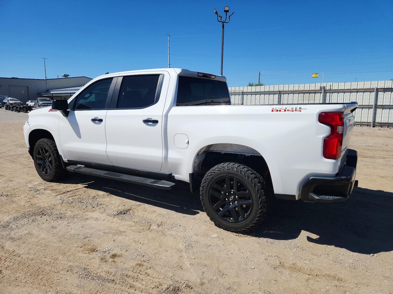 2021 CHEVROLET SILVERADO K1500 LT TRAIL BOSS — снимка 2
