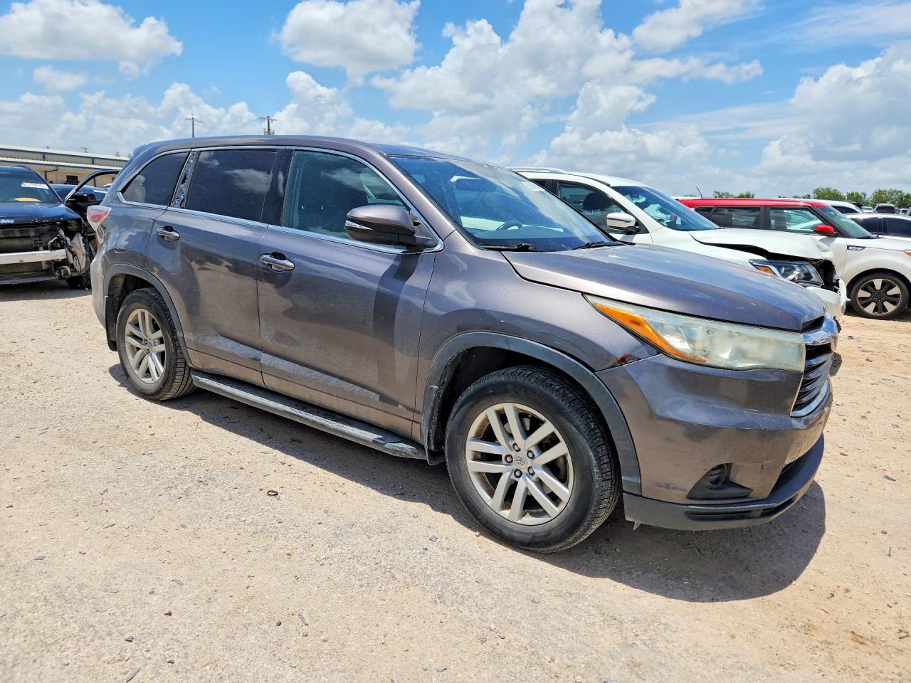 2015 TOYOTA HIGHLANDER LE — снимка 4