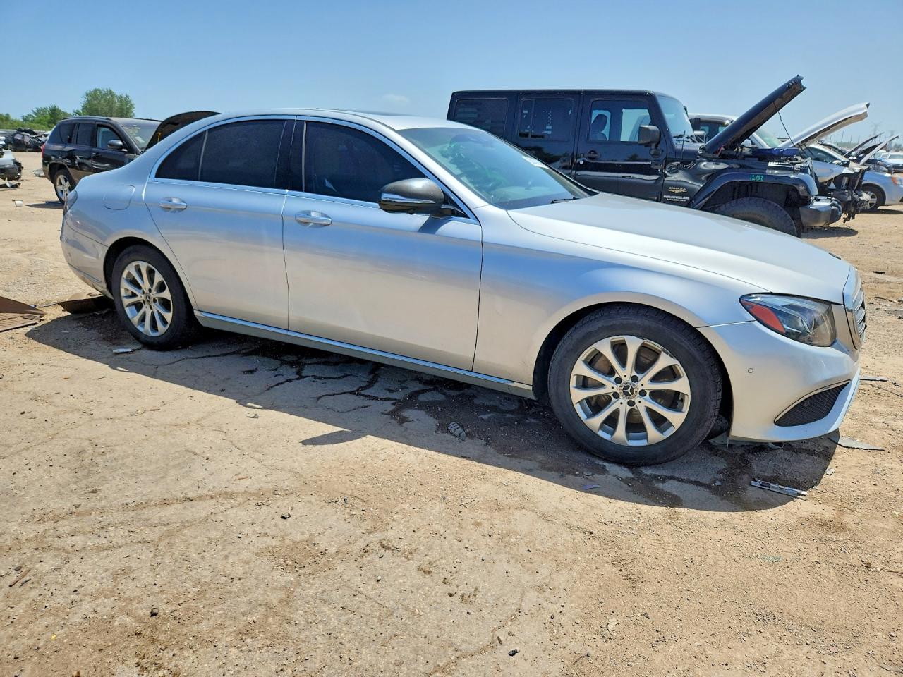 2017 MERCEDES-BENZ E 300 4MATIC — снимка 4