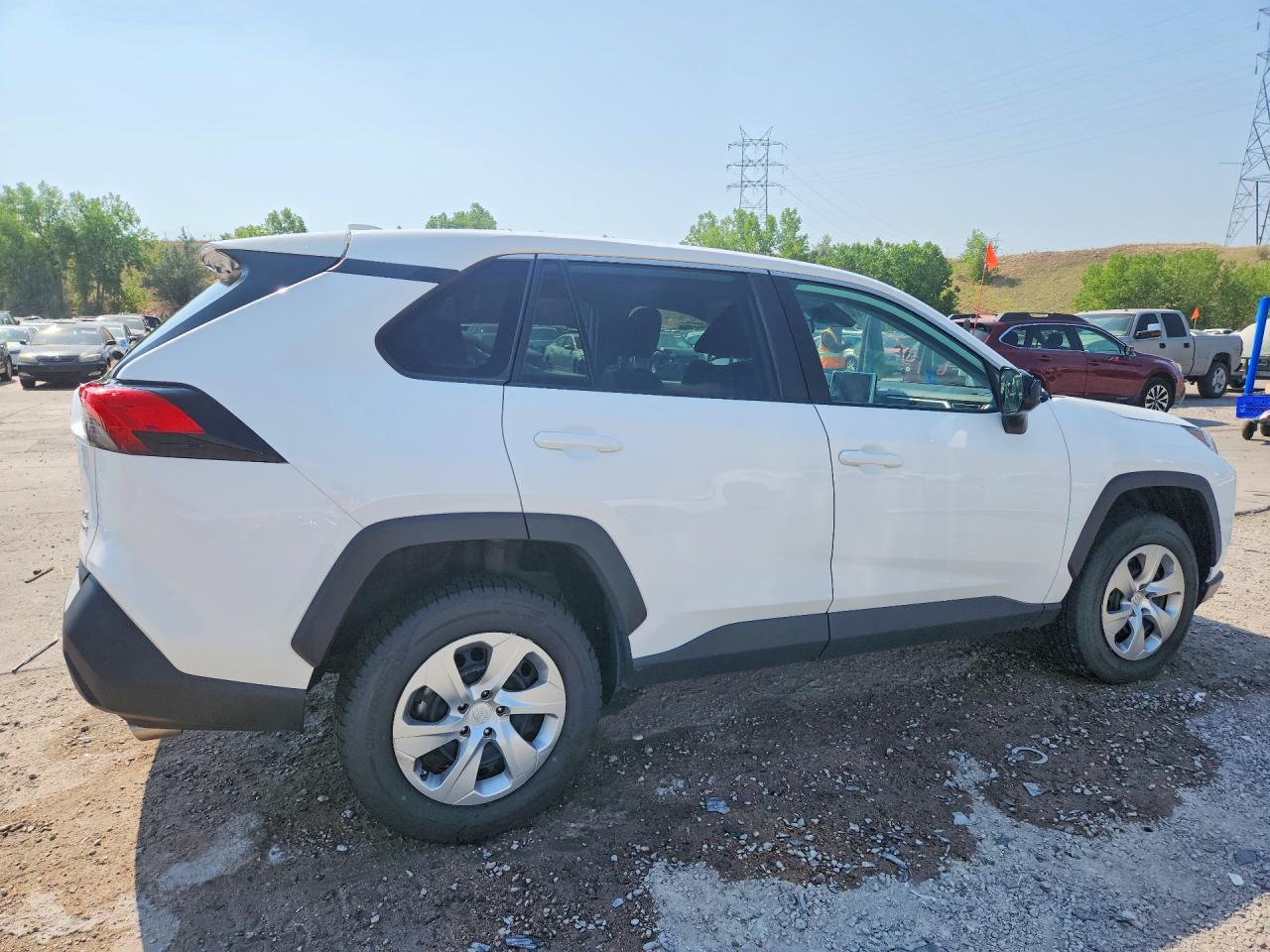 2023 TOYOTA RAV4 LE — снимка 3